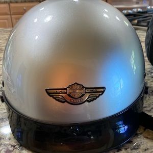 Harley Davidson 100 year anniversary helmet size sm & lg w/carrying case